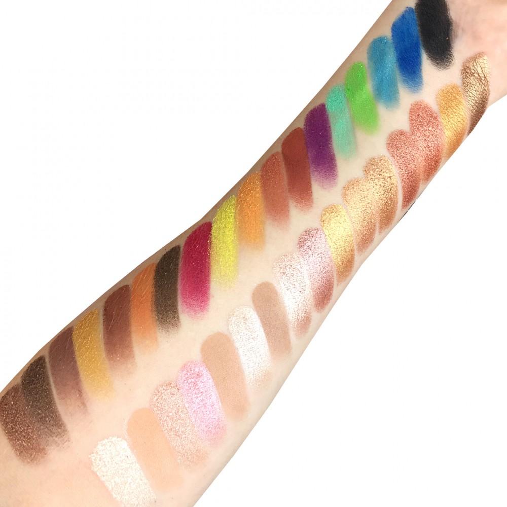 Highly pigmented neutral and glitter eyeshadow swatches